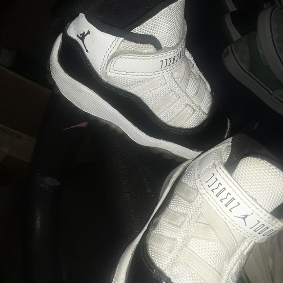 Size 4c baby jordans - Picture 3 of 3